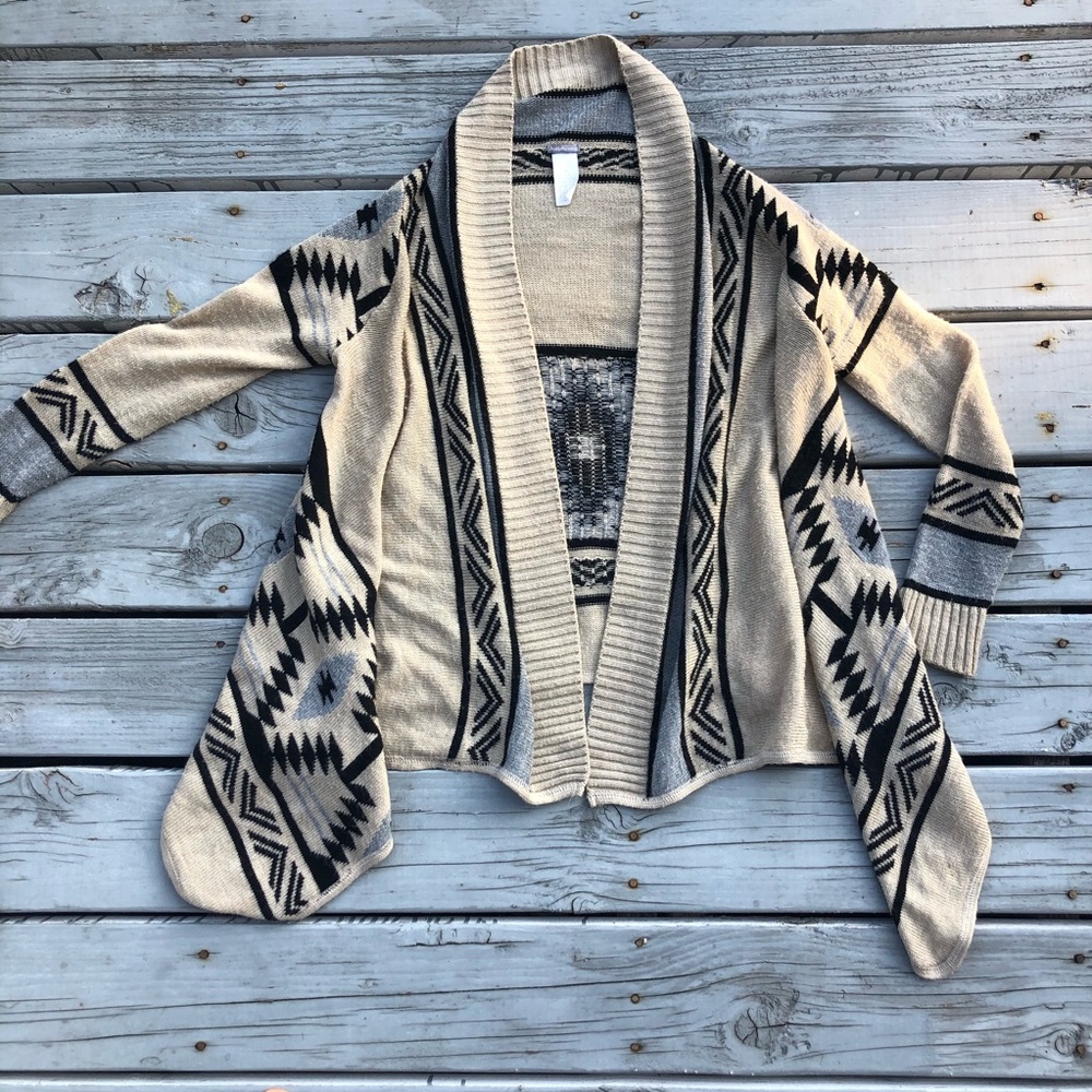 patterned cardigan